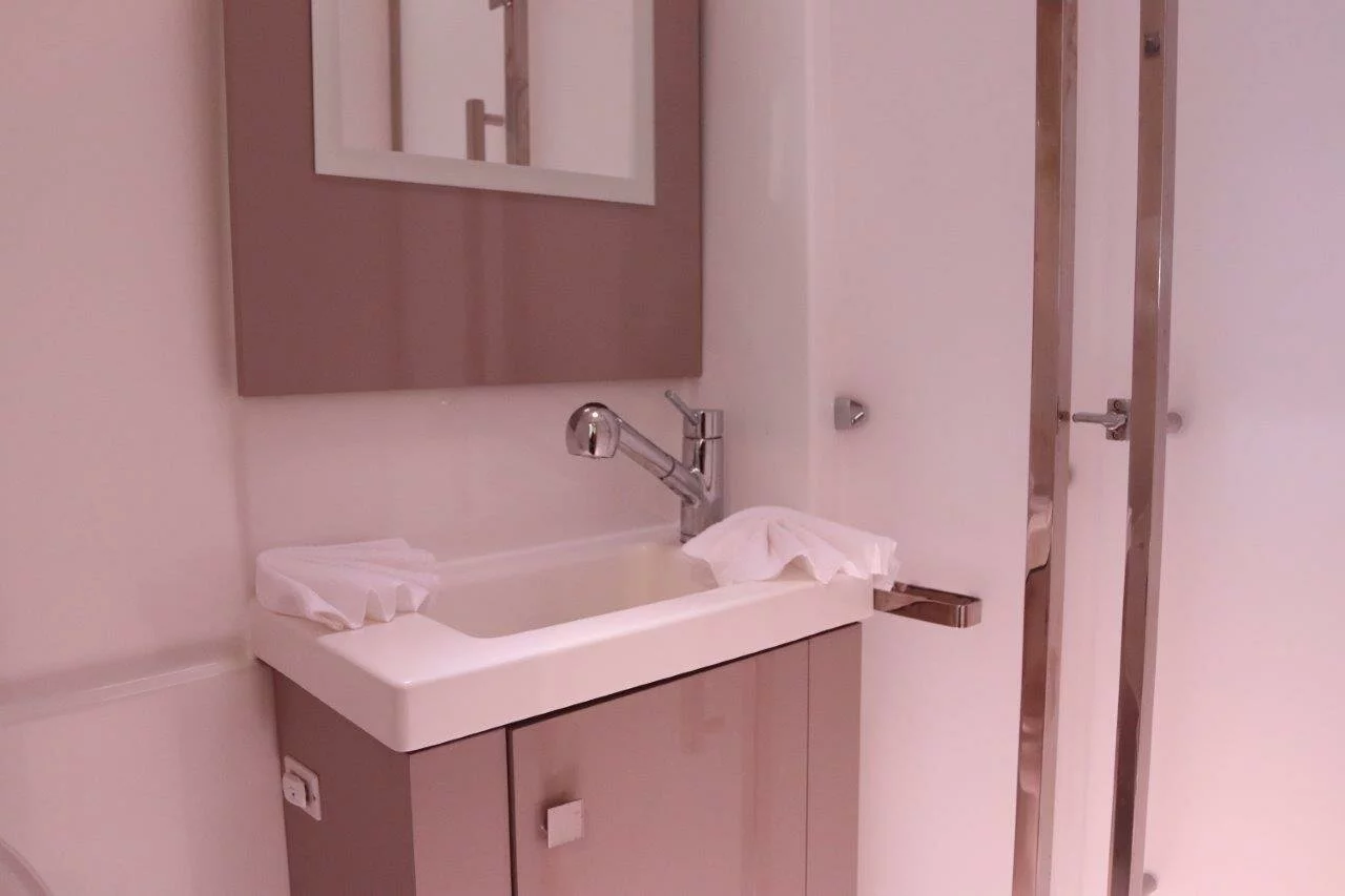 Fountaine Pajot Astrea 42 - 4 + 1 cab. (Time Thief)  - 22