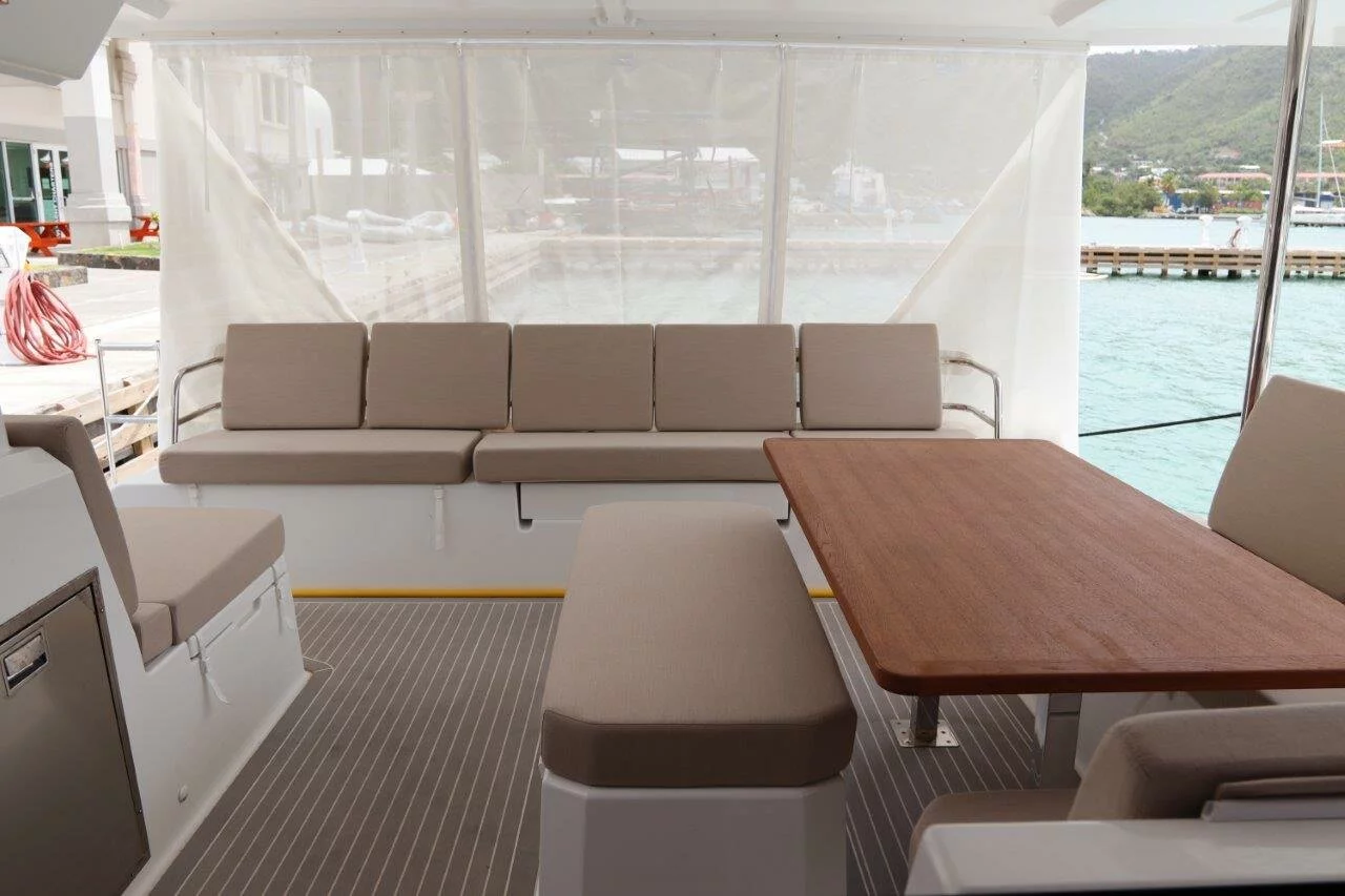 Fountaine Pajot Astrea 42 - 4 + 1 cab. (Idle Time)  - 13