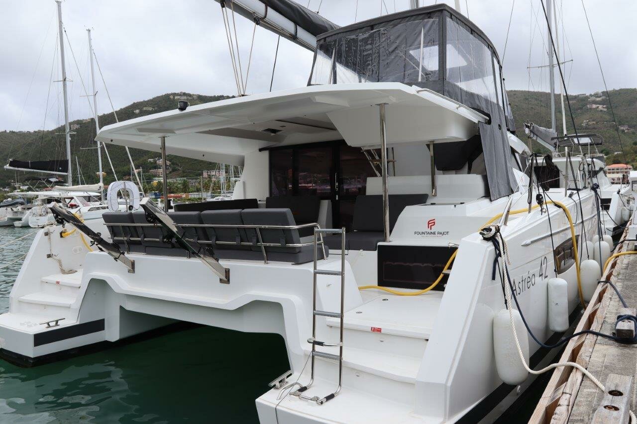 Photo #3 - Fountaine Pajot Astrea 42 - 4 + 1 cab. (Penny Lane) in Road Town - 34044