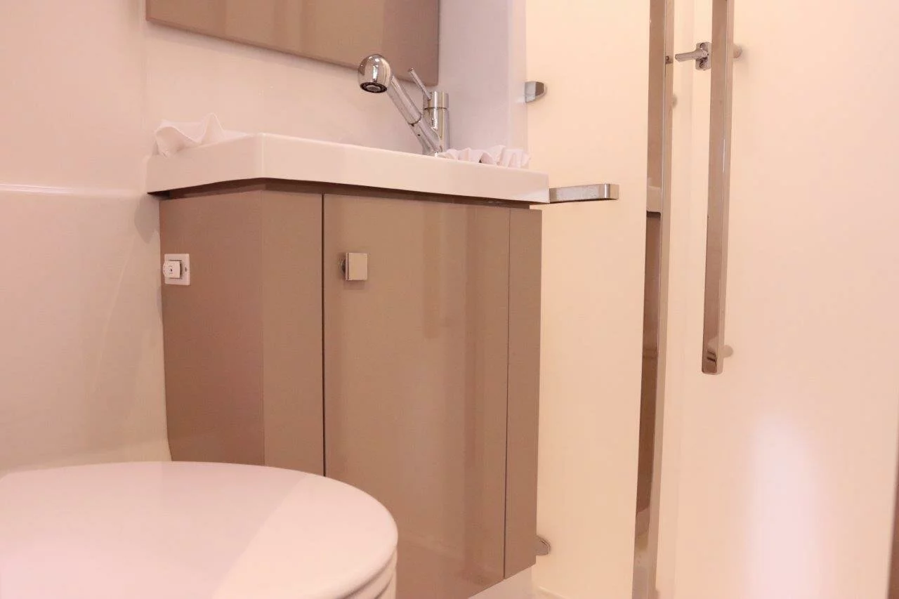 Fountaine Pajot Astrea 42 - 4 + 1 cab. (Penny Lane)  - 23