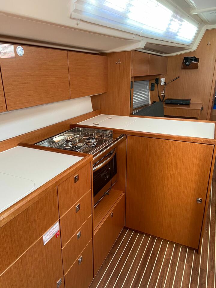 Photo #4 - Bavaria C38 (La Vela) in Vrsar - 34050