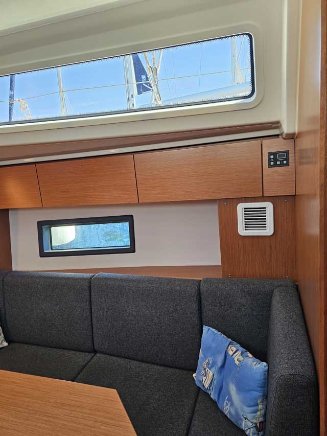 Photo #8 - Bavaria C38 (Danny) in Krk - 34068