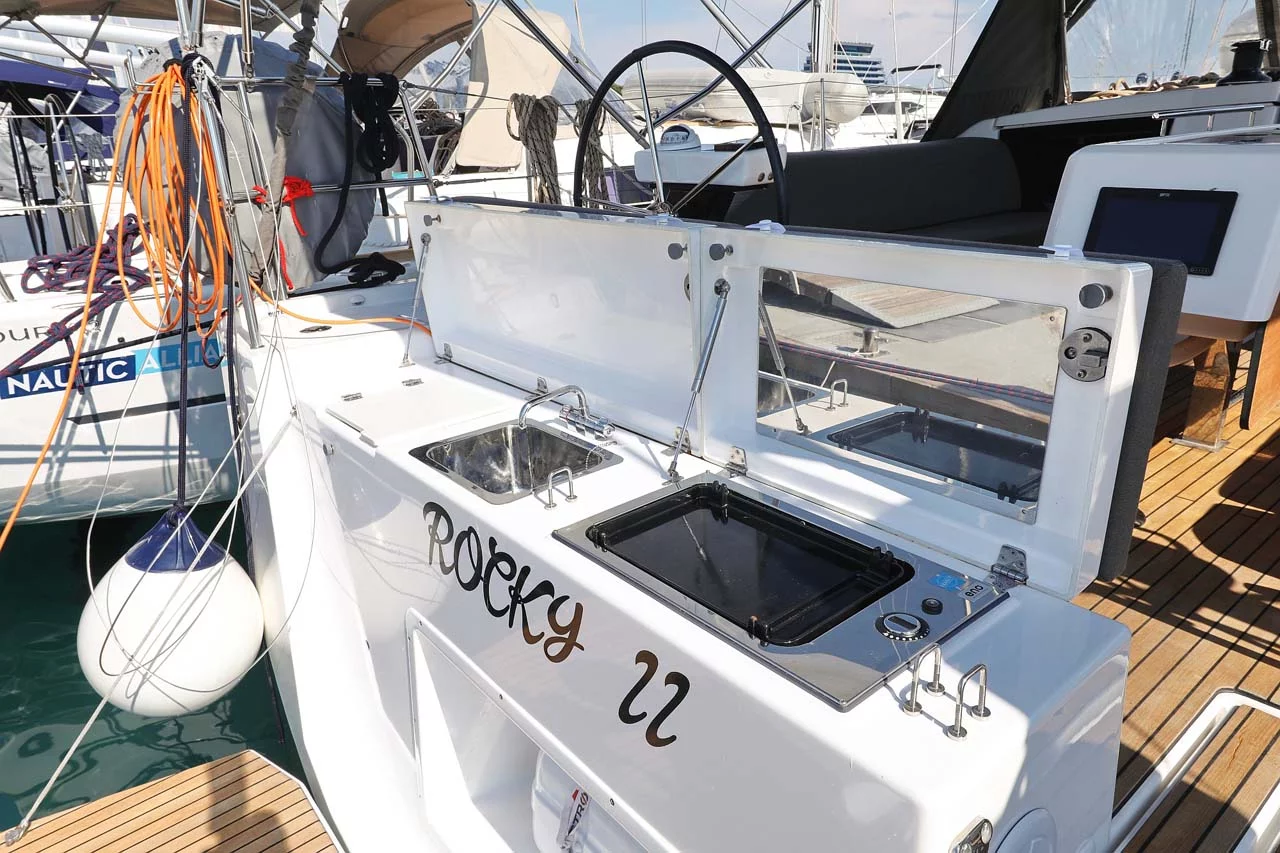 Dufour 430 (Rocky II)  - 8