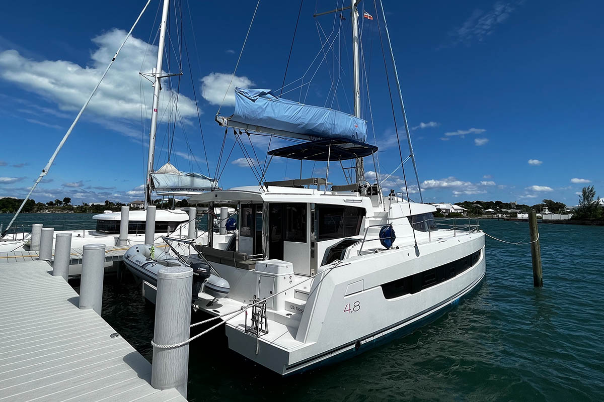 Photo #5 - Bali 4.8 - 5 cab. (Happy Day) in Marsh Harbour - 34120
