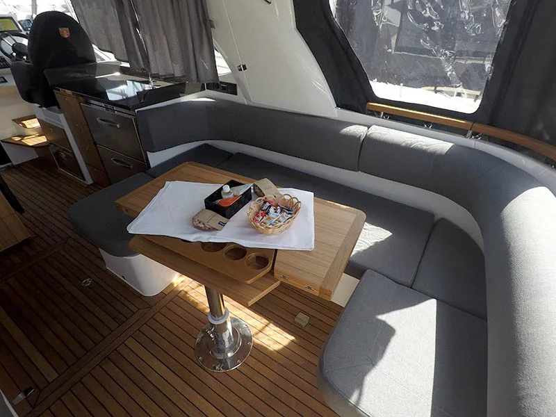 Marex 360 Cabriolet Cruiser (True North)  - 27