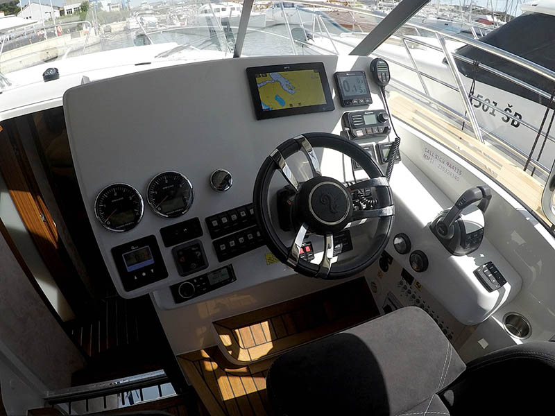 Photo #10 - Marex 360 Cabriolet Cruiser (True North) in Sibenik - 34141