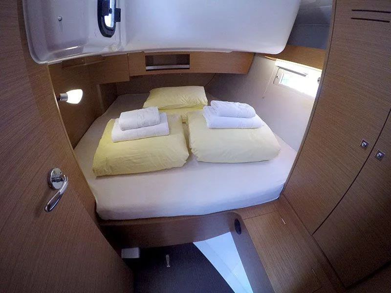 Dufour 390 GL (Barone)  - 12