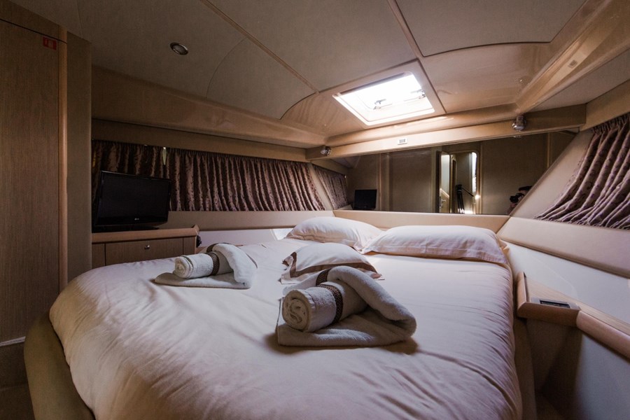 Photo #8 - Ferretti Yachts 460i (Bluebell) en Podstrana - 34163