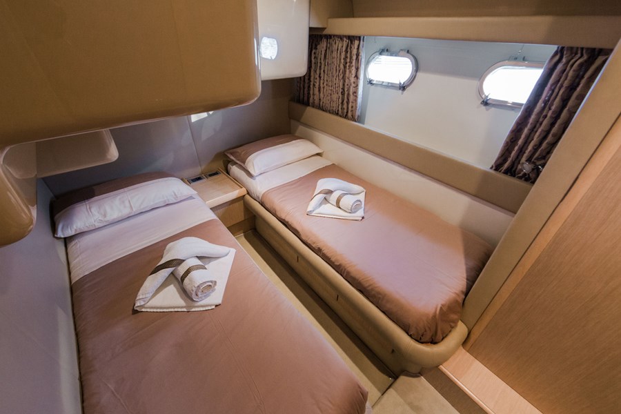 Photo #9 - Ferretti Yachts 460i (Bluebell) en Podstrana - 34163