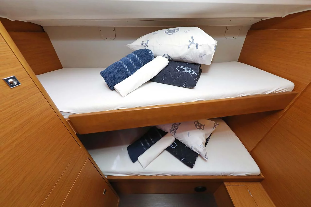 Dufour 430 (Lucia 1)  - 22