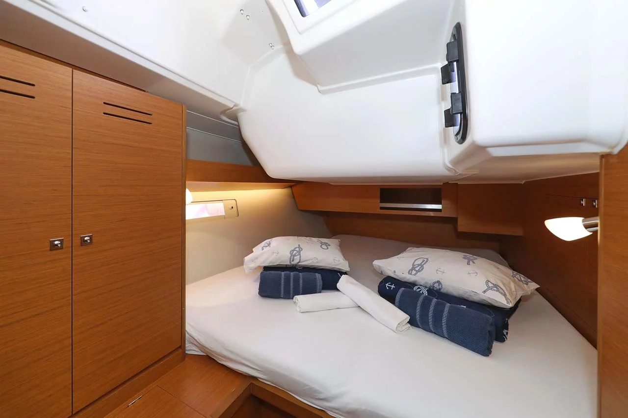 Dufour 430 (Lucia 1)  - 25