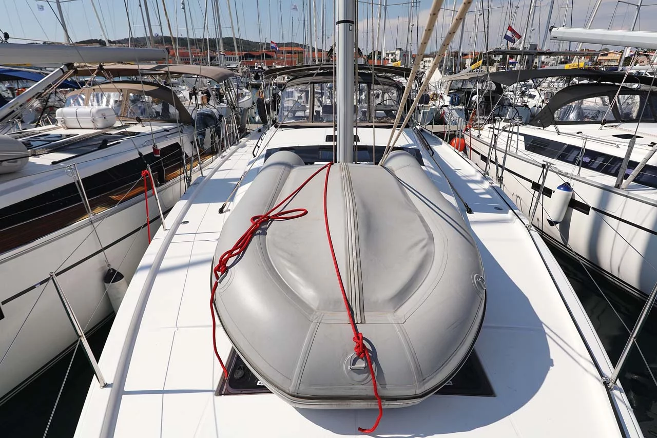 Dufour 470 - 4 cab. (Libertas)  - 4