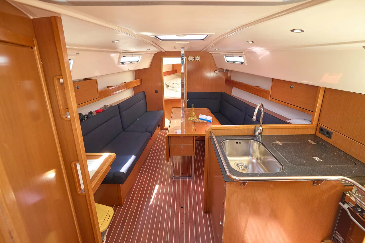 Bavaria Cruiser 37 - 3 cab. (Toni)  - 24