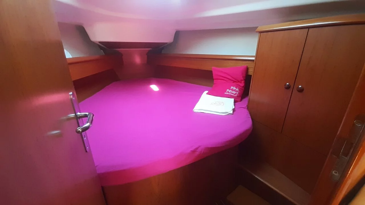 Sun Odyssey 37 (Pink Pearl)  - 5