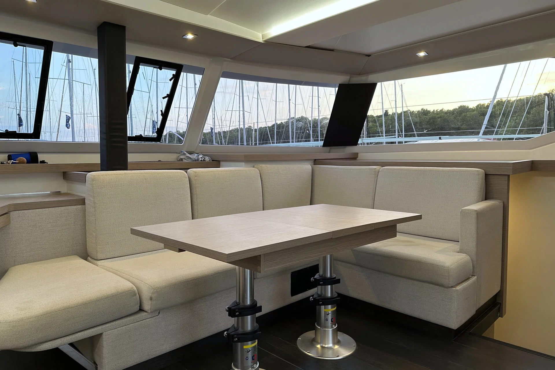 Fountaine Pajot Astrea 42 (Arisa)  - 9