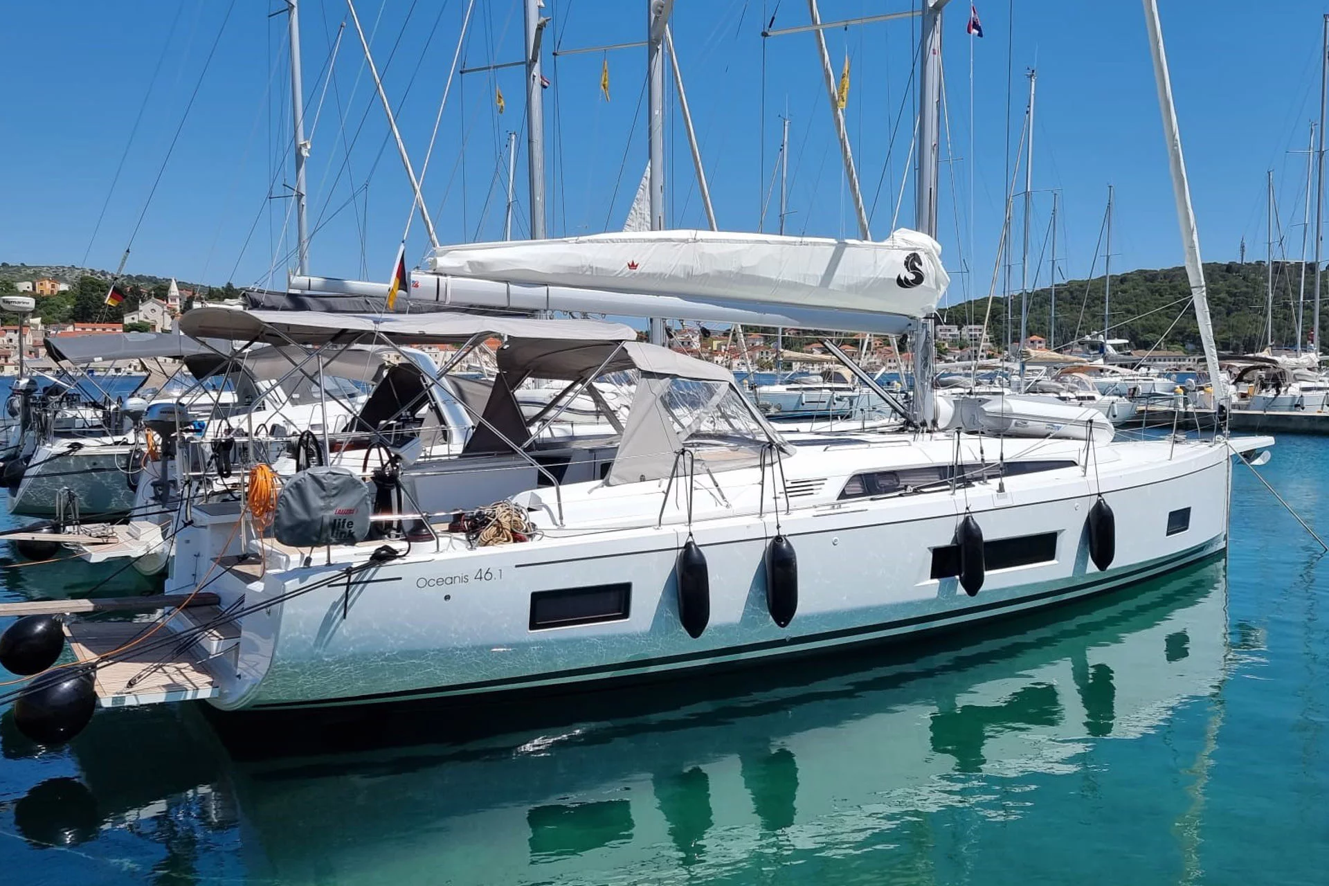 Oceanis 46.1 - 4 cab. (Noah)  - 2