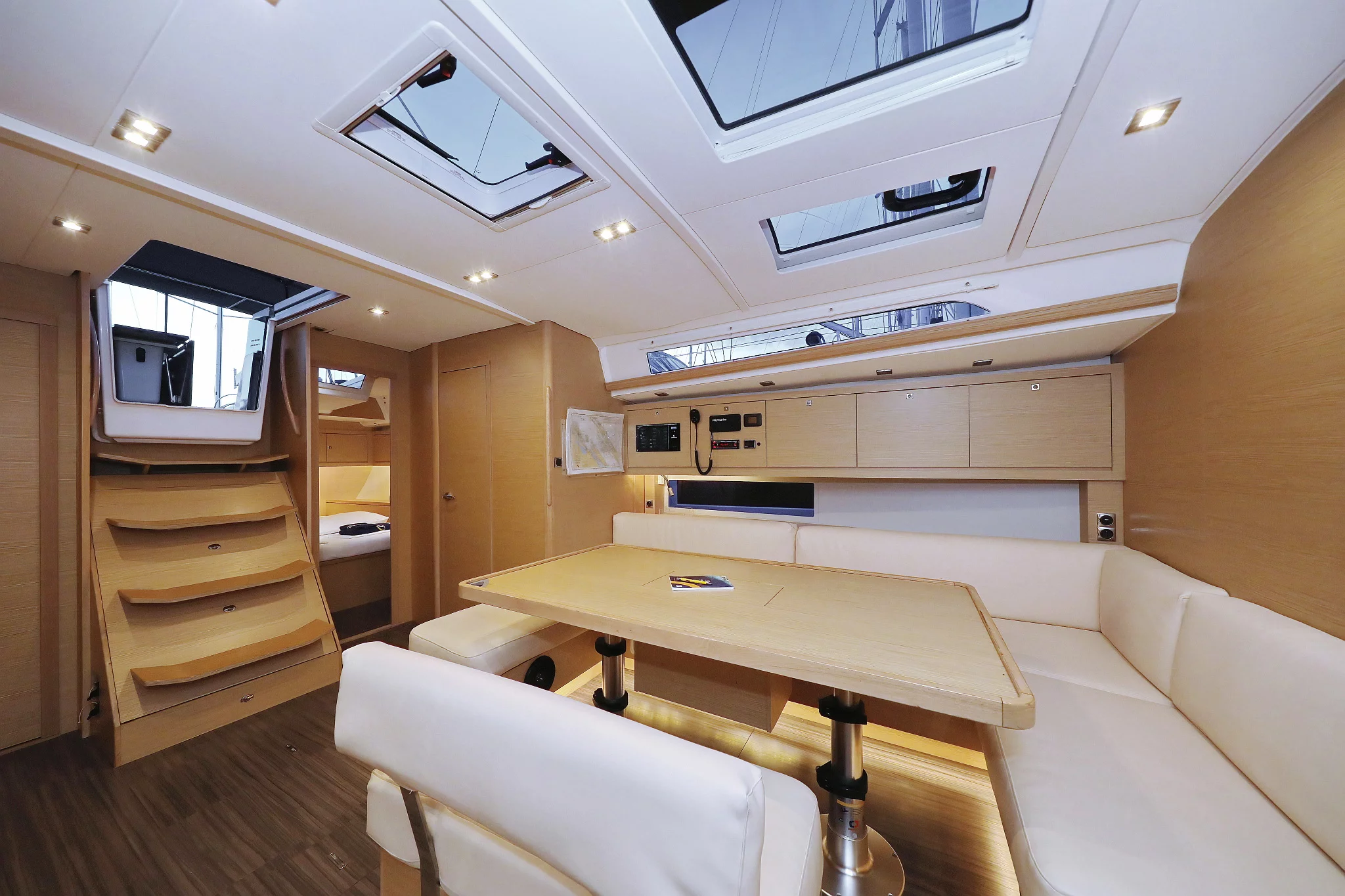Dufour 470 - 5 cab. (Chill Course)  - 16