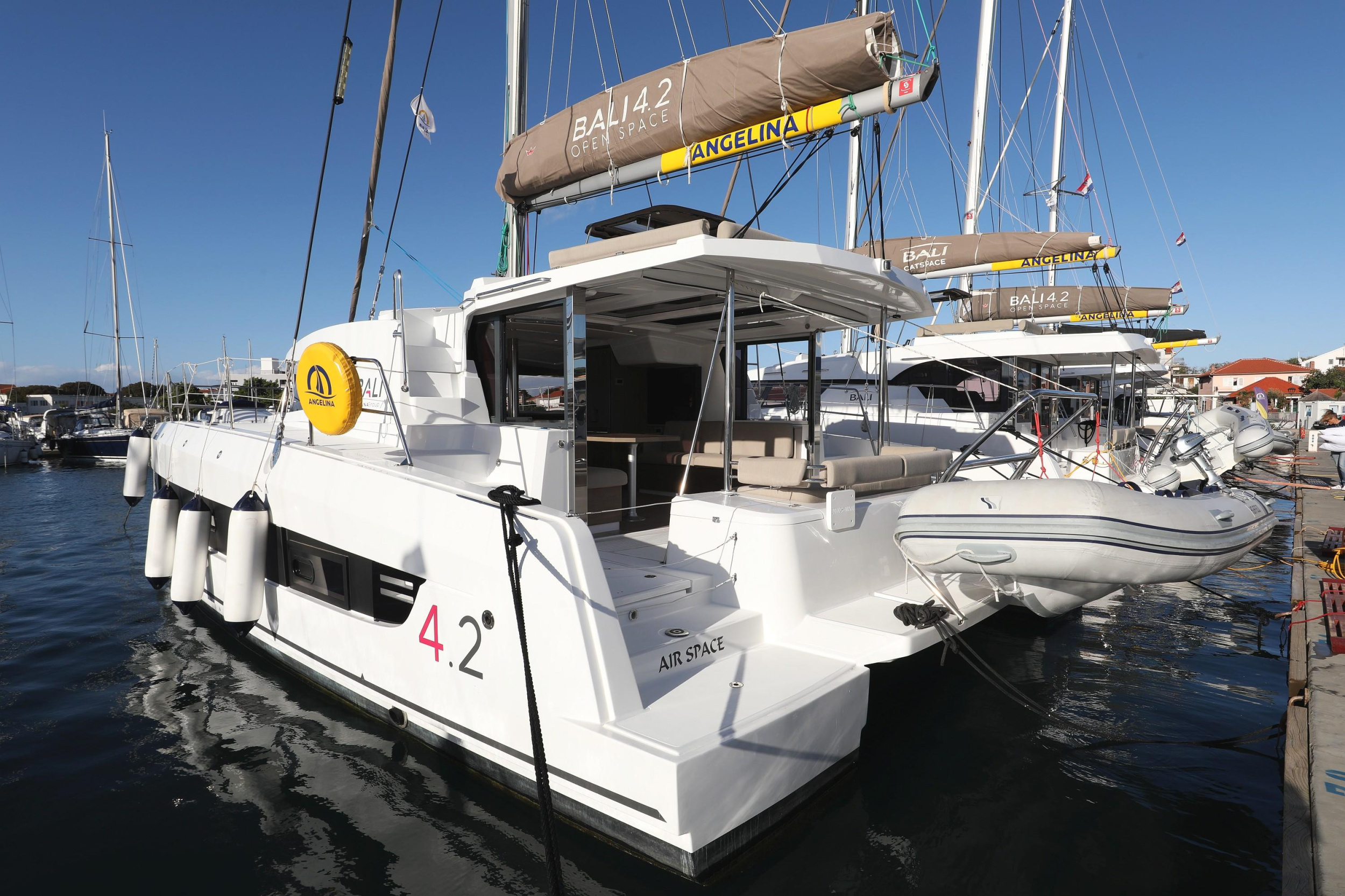 Photo #3 - Bali 4.2 - 4 + 1 cab. (Air Space) in Vodice - 34249