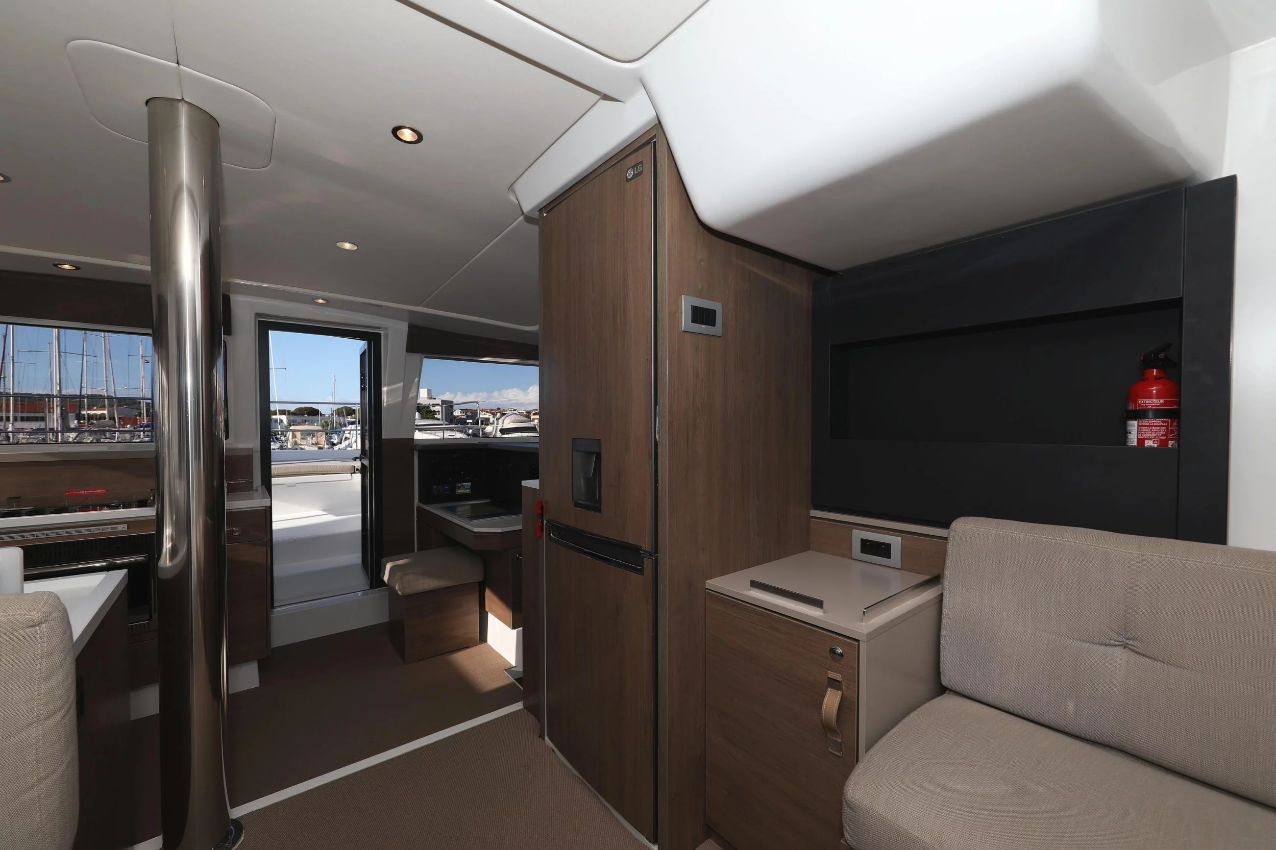 Bali 4.2 - 4 + 1 cab. (Air Space)  - 16