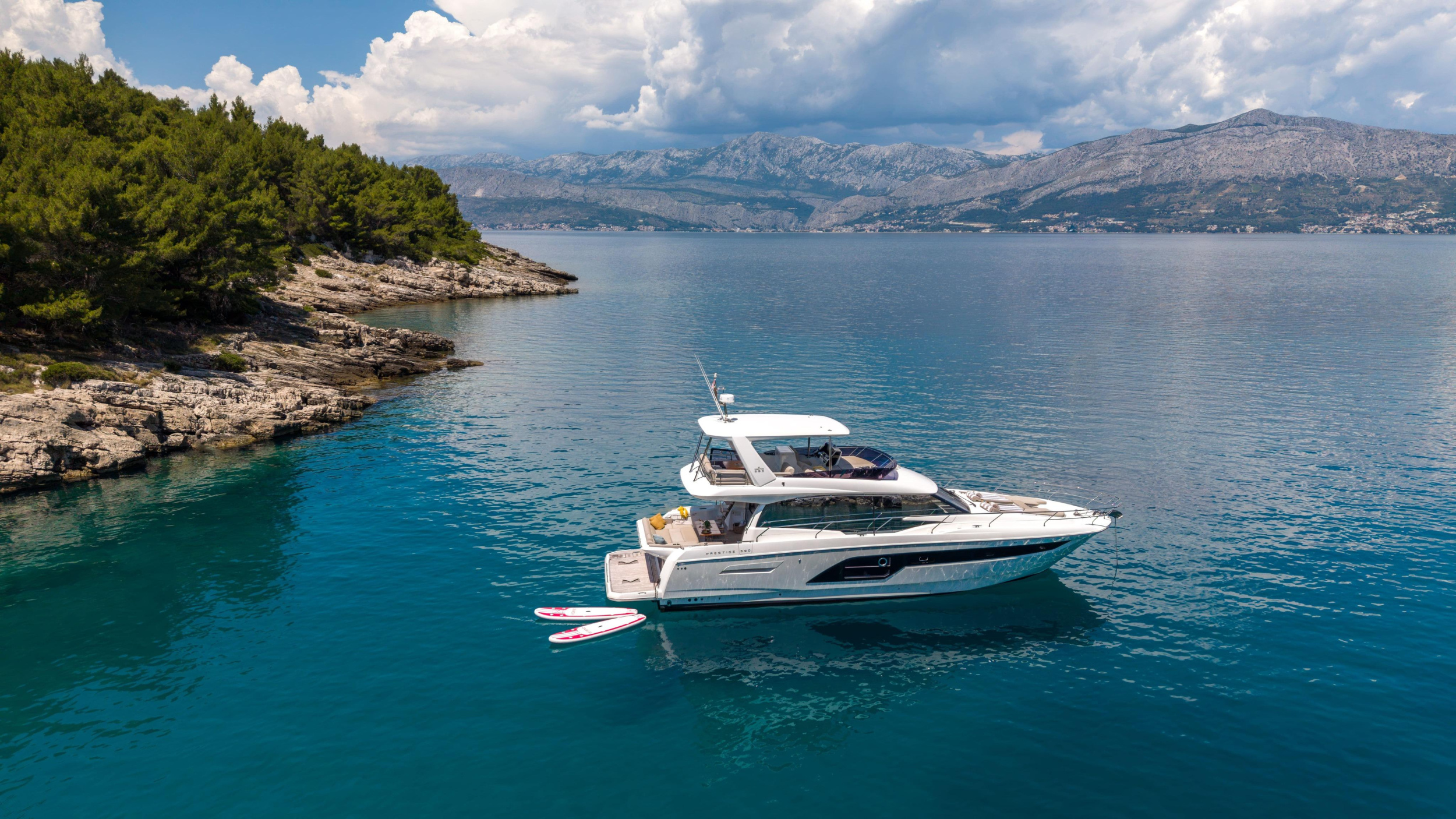 Prestige 590 Flybridge - 3 + 1 cab. — photo 6