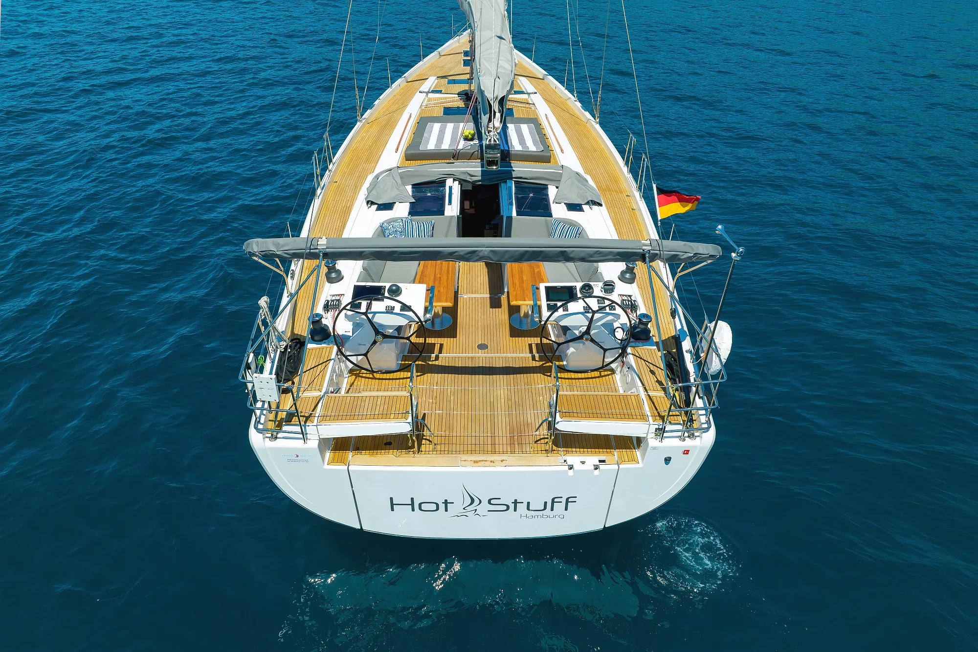 Hanse 588 - 5 + 1 cab. (Hot Stuff)  - 2