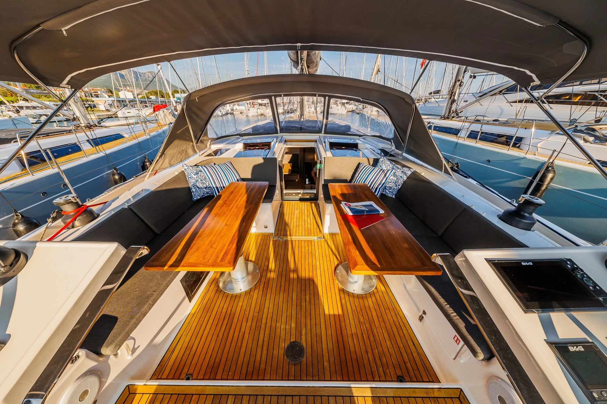 Hanse 588 - 4 + 1 cab. (Mischief 2.0)  - 8