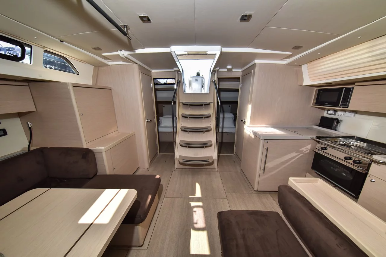 Oceanis 51.1 OW - 3 cab (Dodo)  - 18