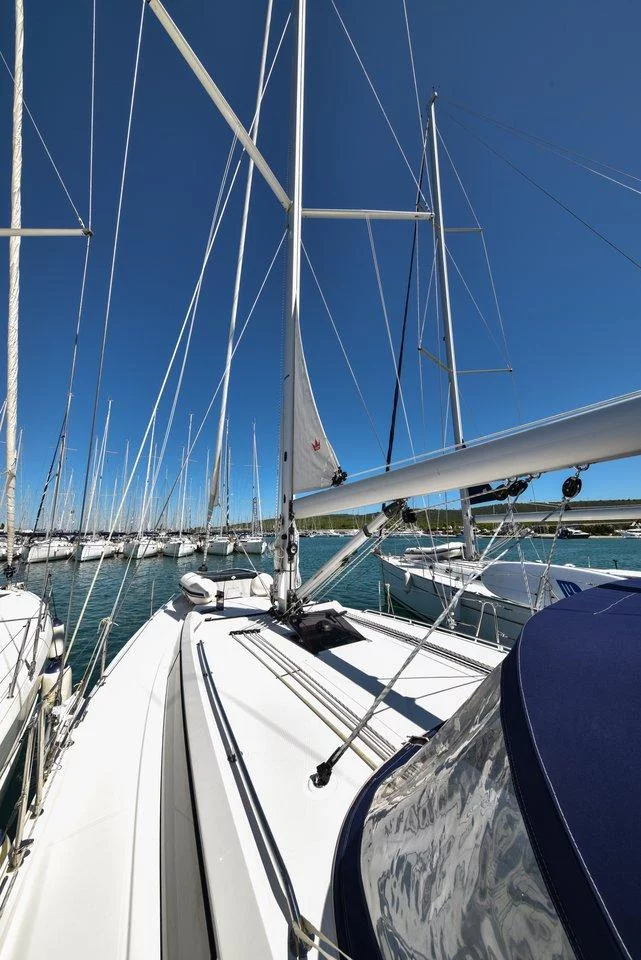Bavaria C42 (Bella)  - 3