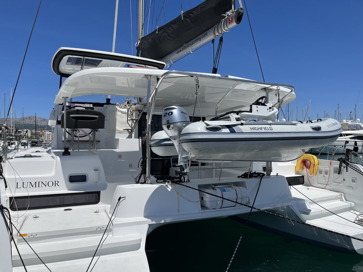 Photo #3 - Lagoon 42 - 4 + 2 cab. (Luminor) in Split - 34296