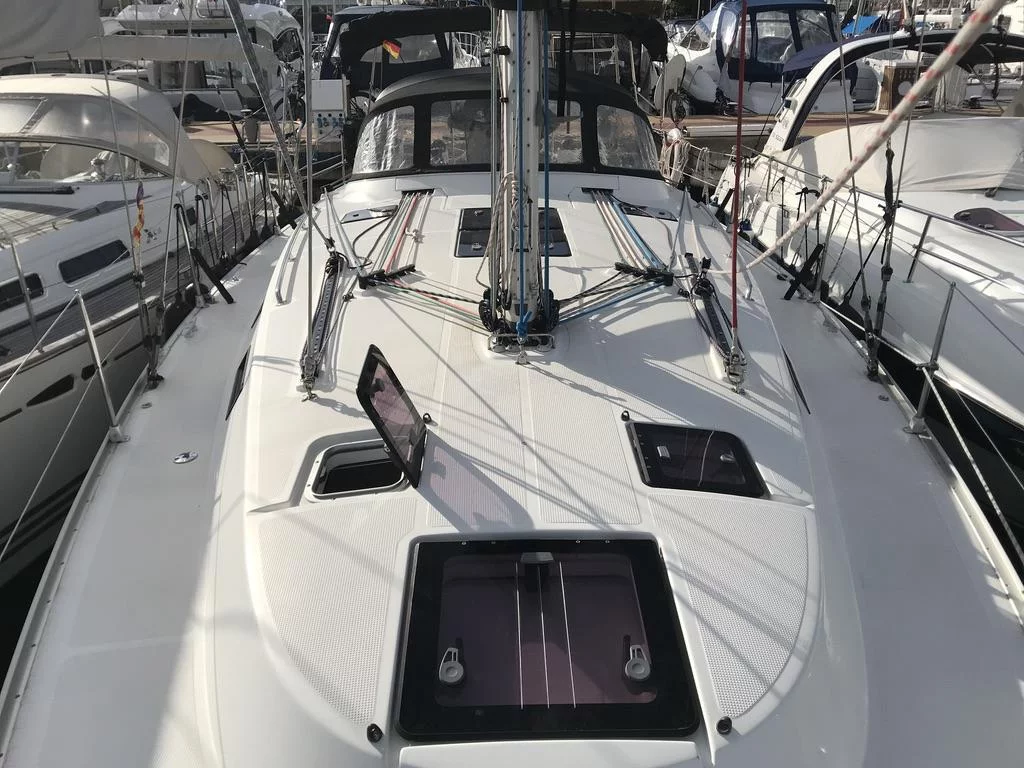 Bavaria Cruiser 40 S (Atlantica)  - 2