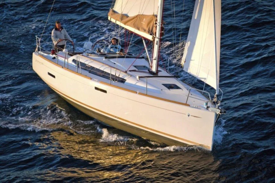 Sun Odyssey 379 (Erin)  - 2
