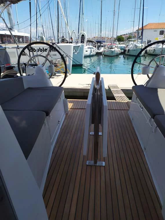 Sun Odyssey 380 (Bright Elli)  - 17
