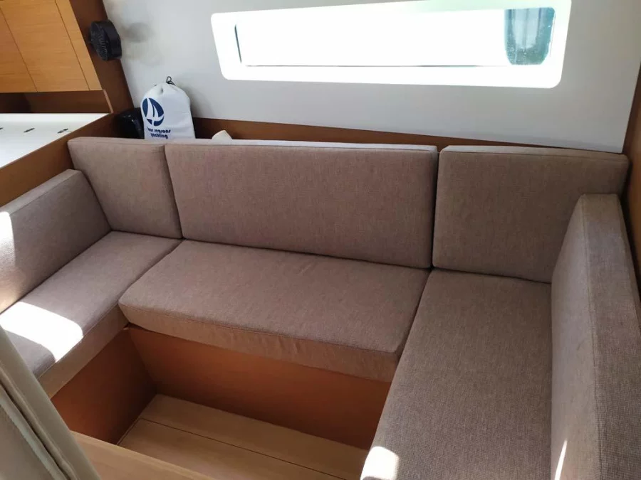 Sun Odyssey 380 (Bright Elli)  - 5