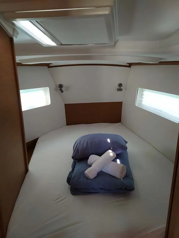 Sun Odyssey 380 (Bright Elli)  - 8