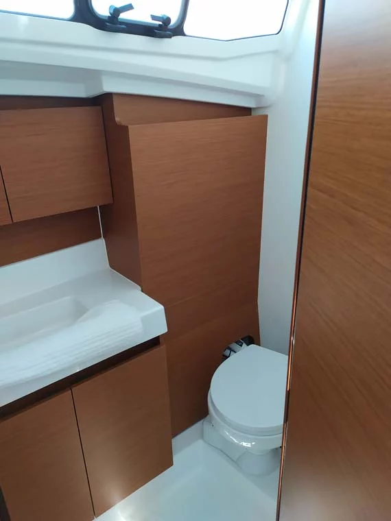 Sun Odyssey 380 (Bright Elli)  - 12
