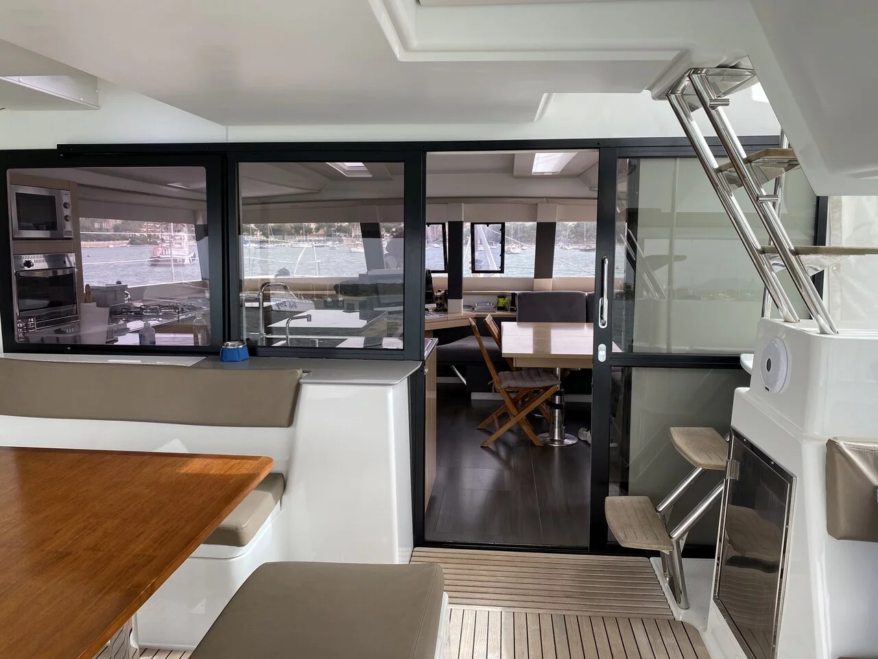 Fountaine Pajot Saba 50 - 4 + 2 cab. (Sunshine Reggae)  - 9