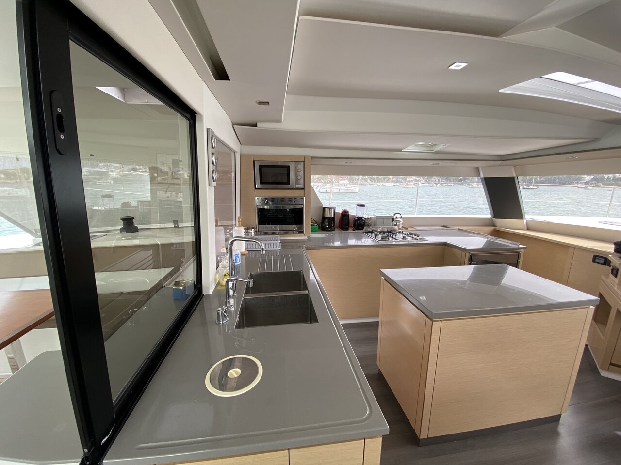 Photo #12 - Fountaine Pajot Saba 50 - 4 + 2 cab. (Sunshine Reggae) en Palma - 34310