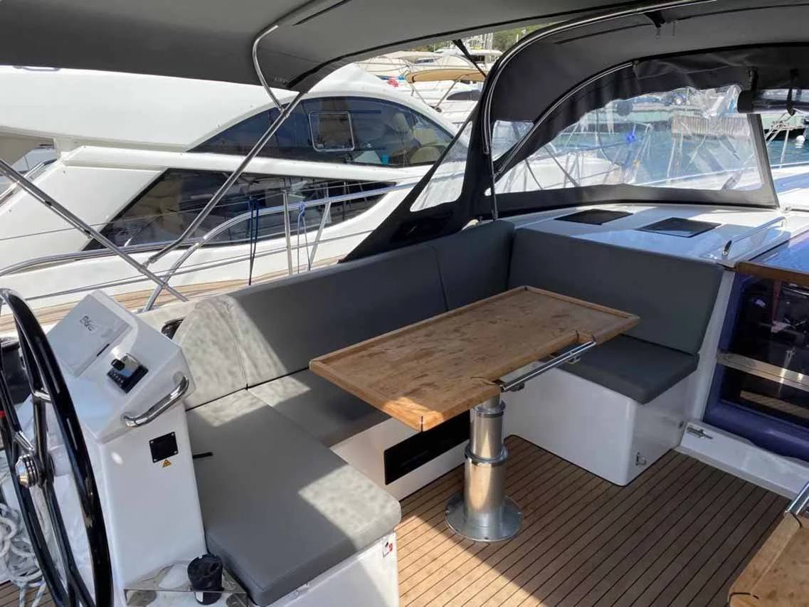 Bavaria C50 Style - 3 + 1 cab. (Acrux)  - 2