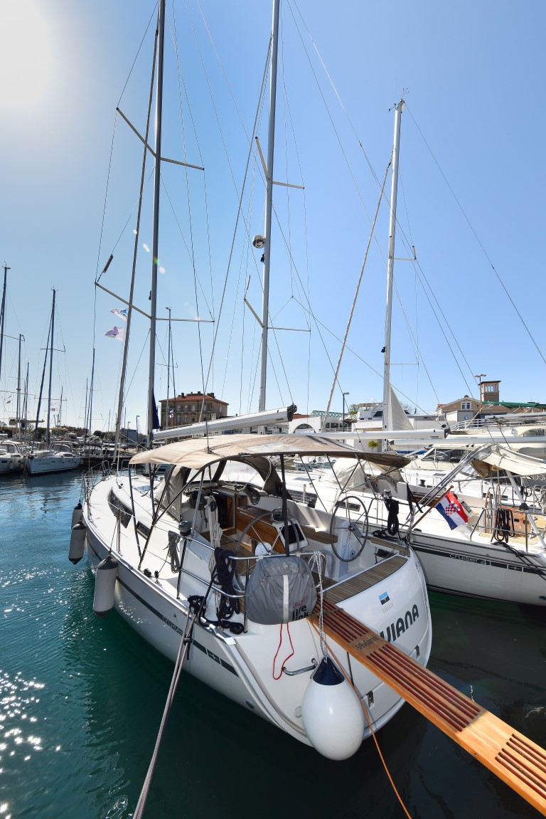 Photo #9 - Bavaria Cruiser 37 - 3 cab. (Viviana) in Zadar - 34337