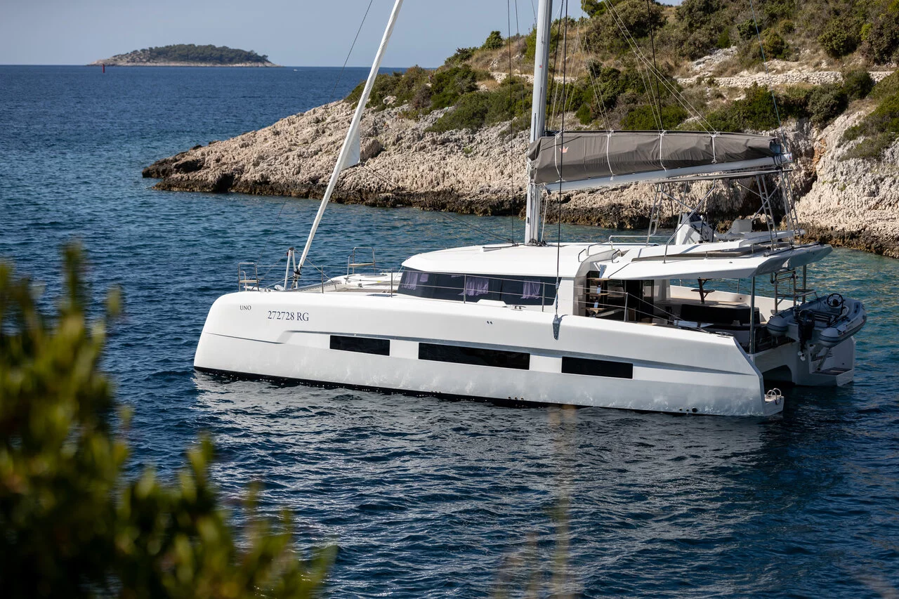 Dufour 48 Catamaran - 5 + 1 cab. (Bahia Serena)  - 0