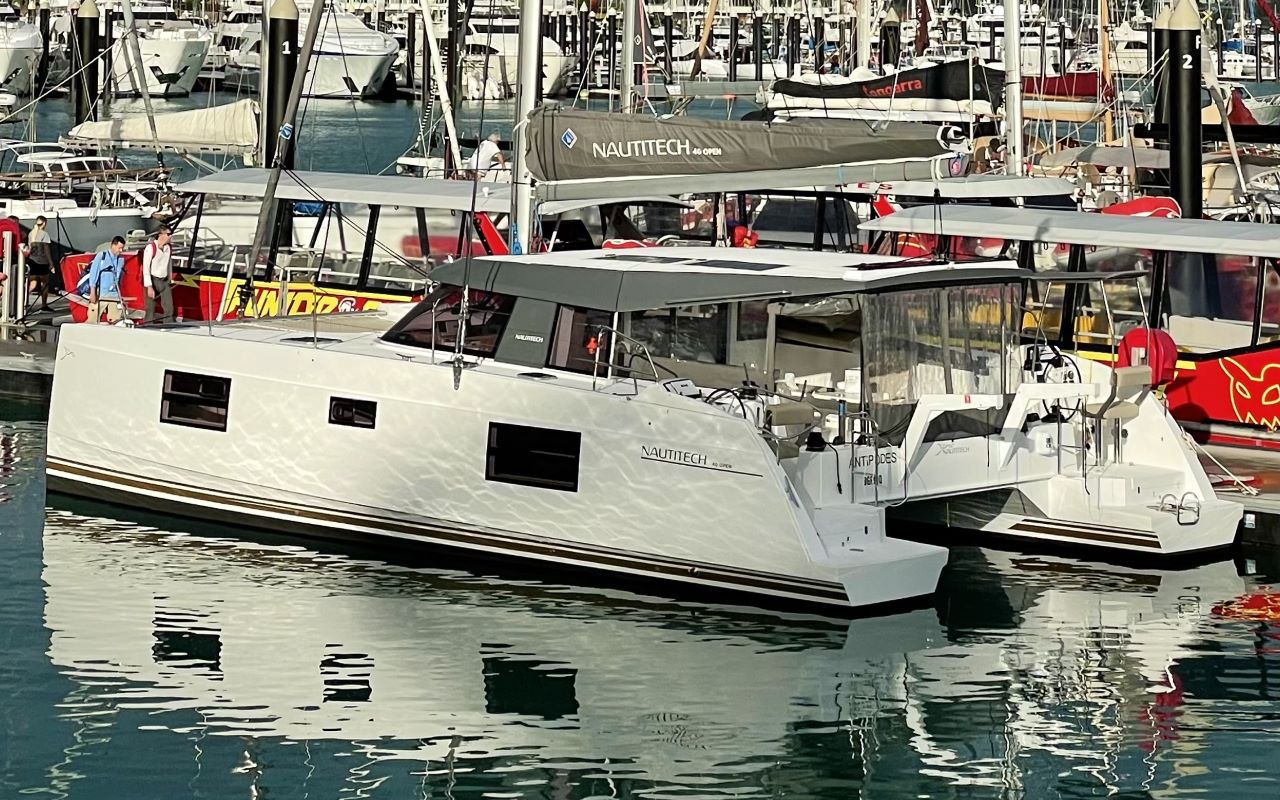 Photo #1 - Nautitech 40 Open - 4 cab. (ANTIPODES) in Airlie Beach - 34350