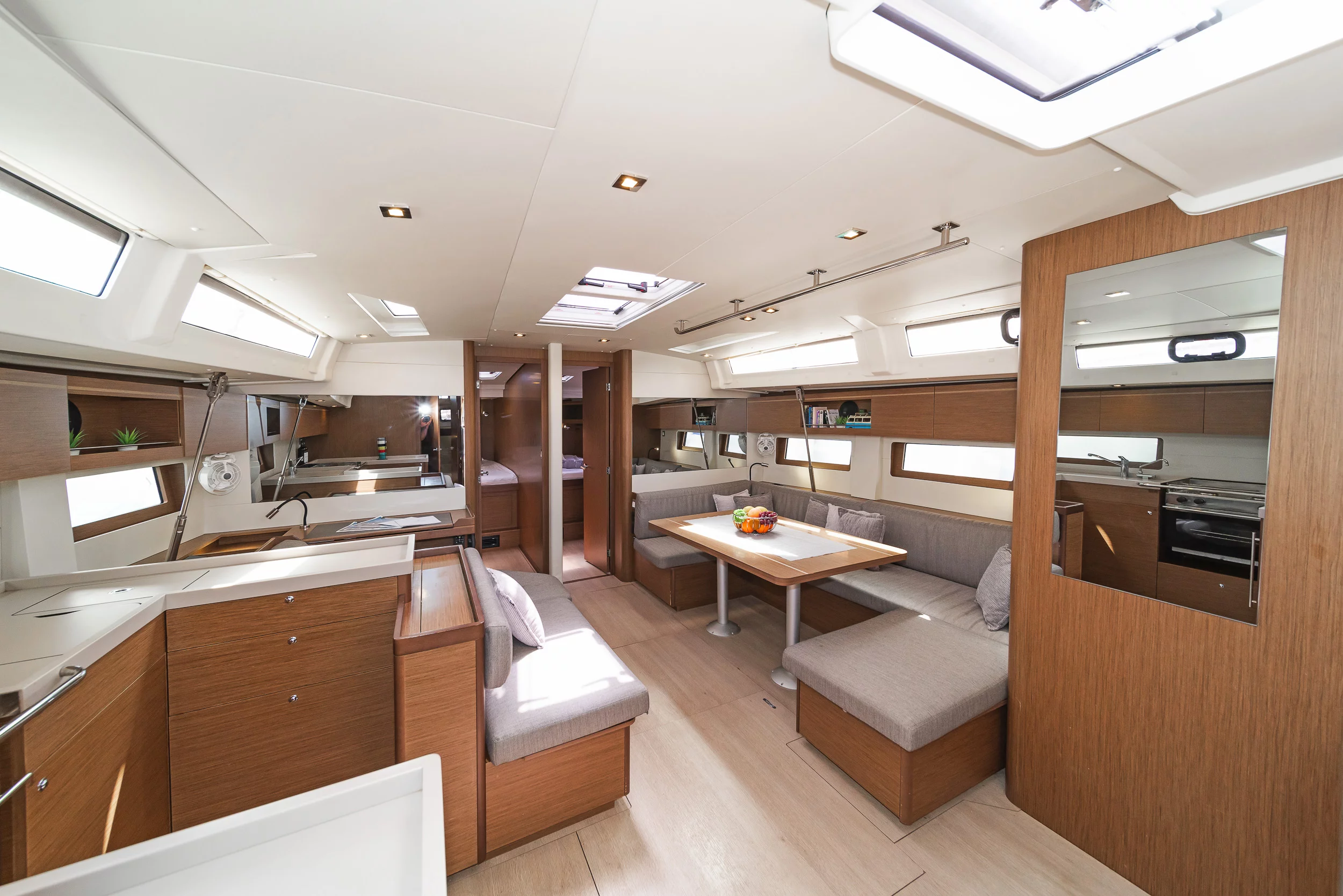 Oceanis 51.1 - 5 + 1 cab. (Freyja)  - 13
