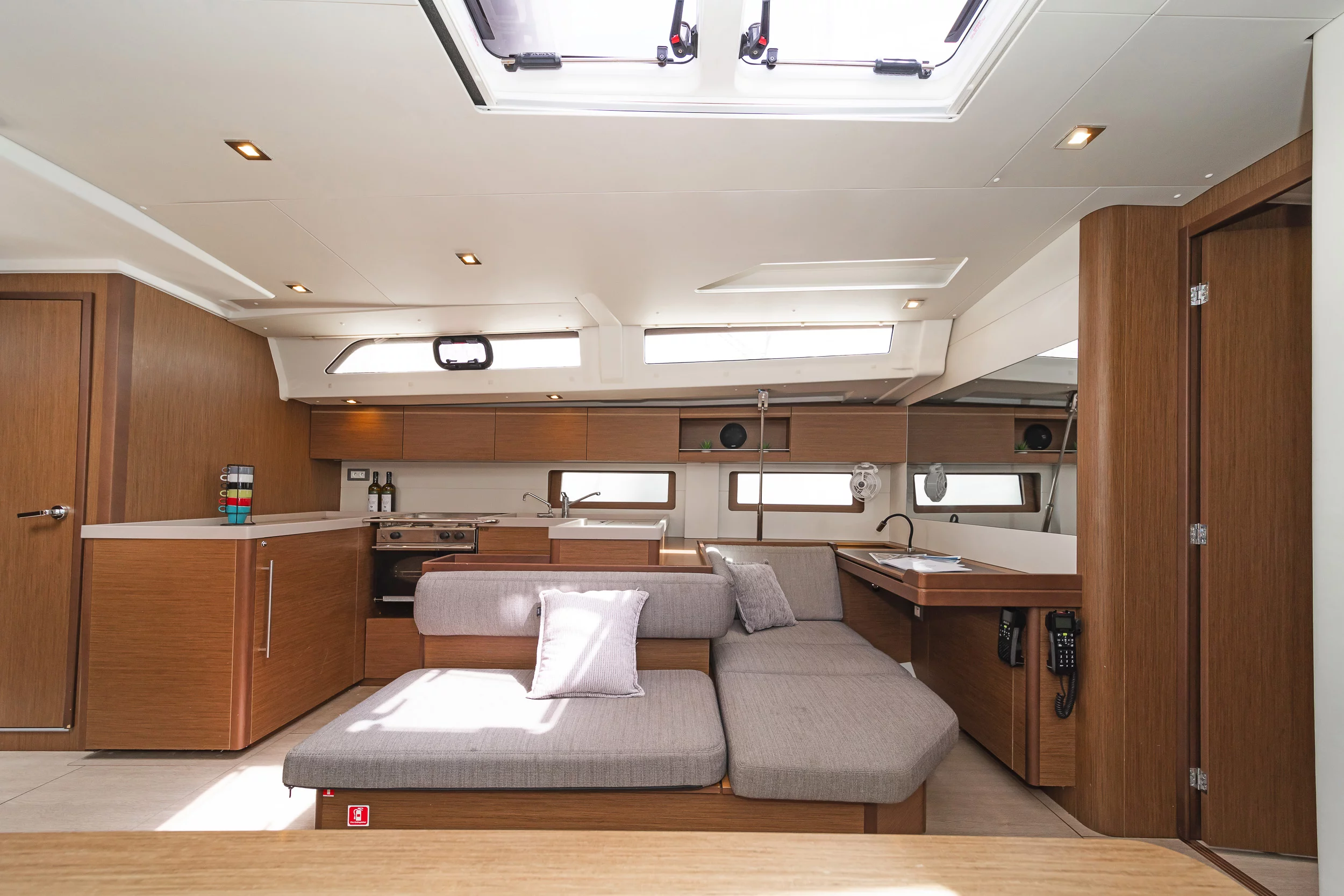Oceanis 51.1 - 5 + 1 cab. (Freyja)  - 15