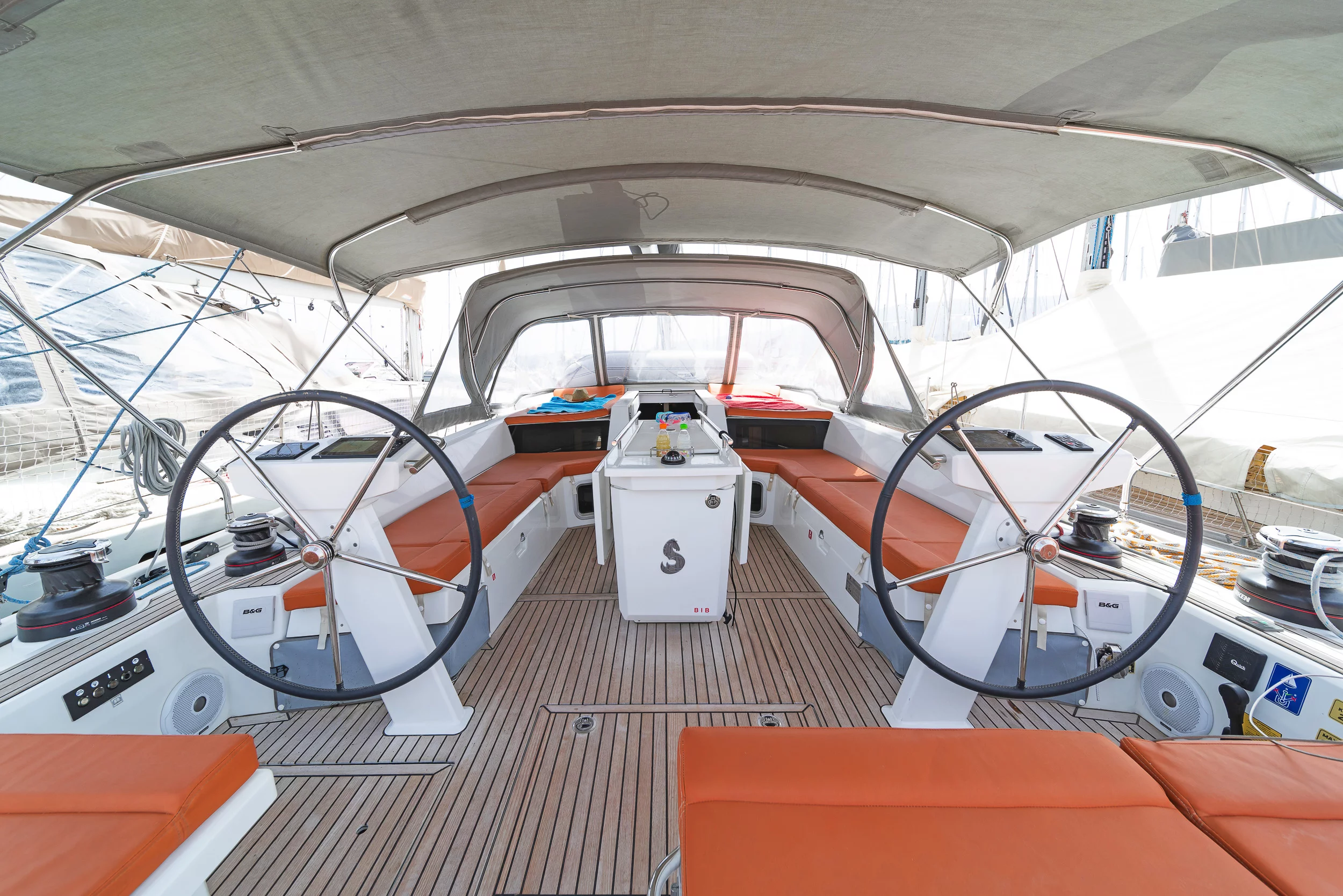 Oceanis 51.1 - 5 + 1 cab. (Freyja)  - 16