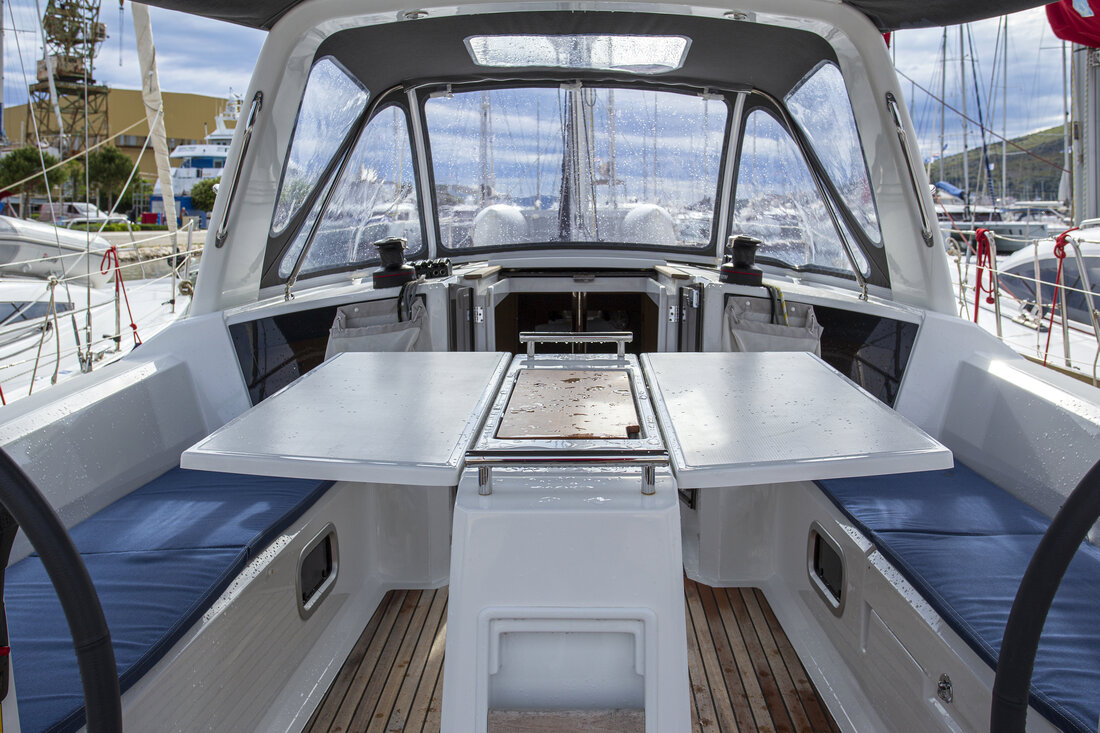 Photo #3 - Oceanis 38.1 (Bellagio) in Zadar - 34410
