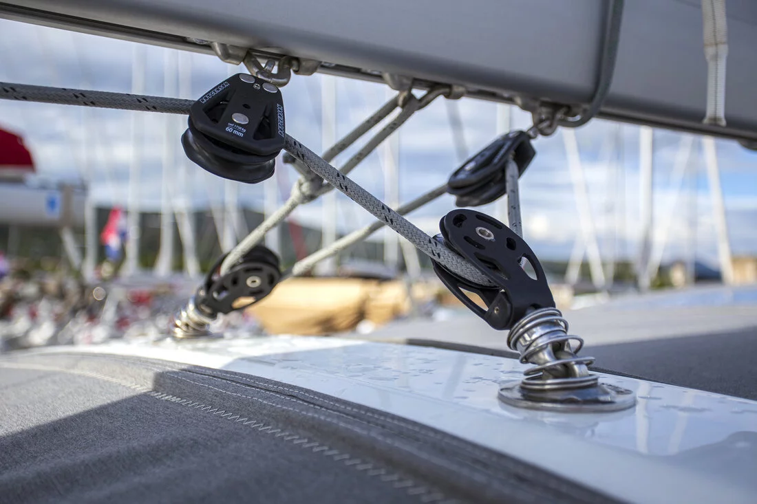 Oceanis 38.1 (Bellagio)  - 7