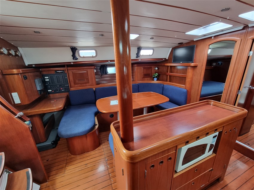 Photo #9 - Beneteau 50 (White Lady) in Pula - 34453