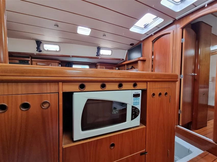 Beneteau 50 (White Lady)  - 9