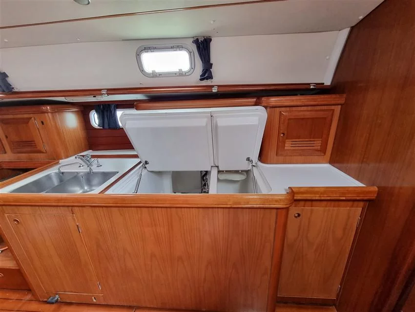 Beneteau 50 (White Lady)  - 11