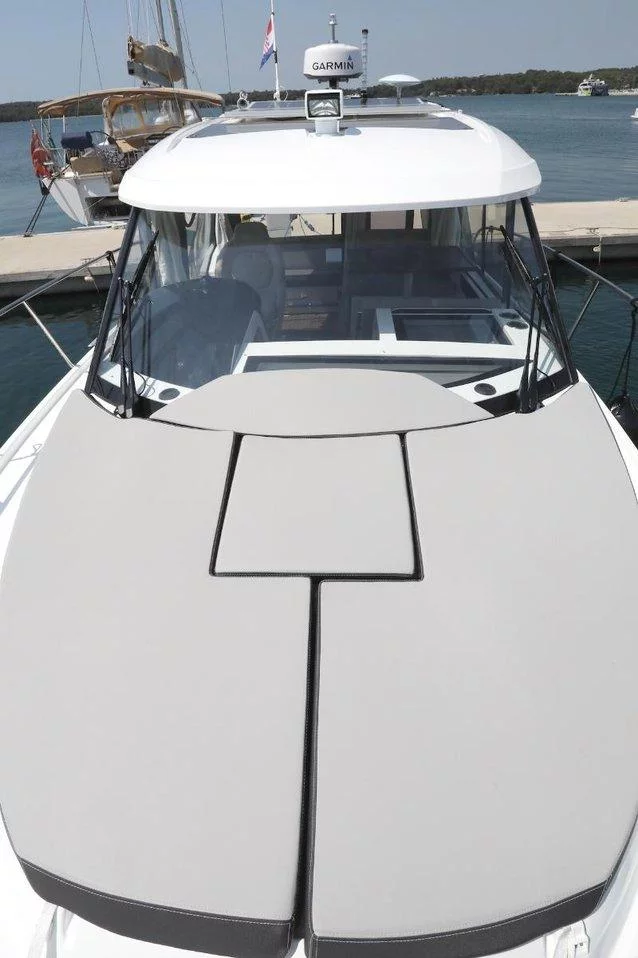 Merry Fisher 895 (Wind)  - 6